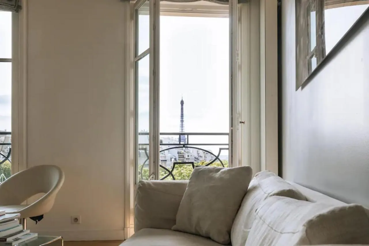 Daire Central&Spacious 2Bd Apart For 4 In Champs Elysees Paris Fransa